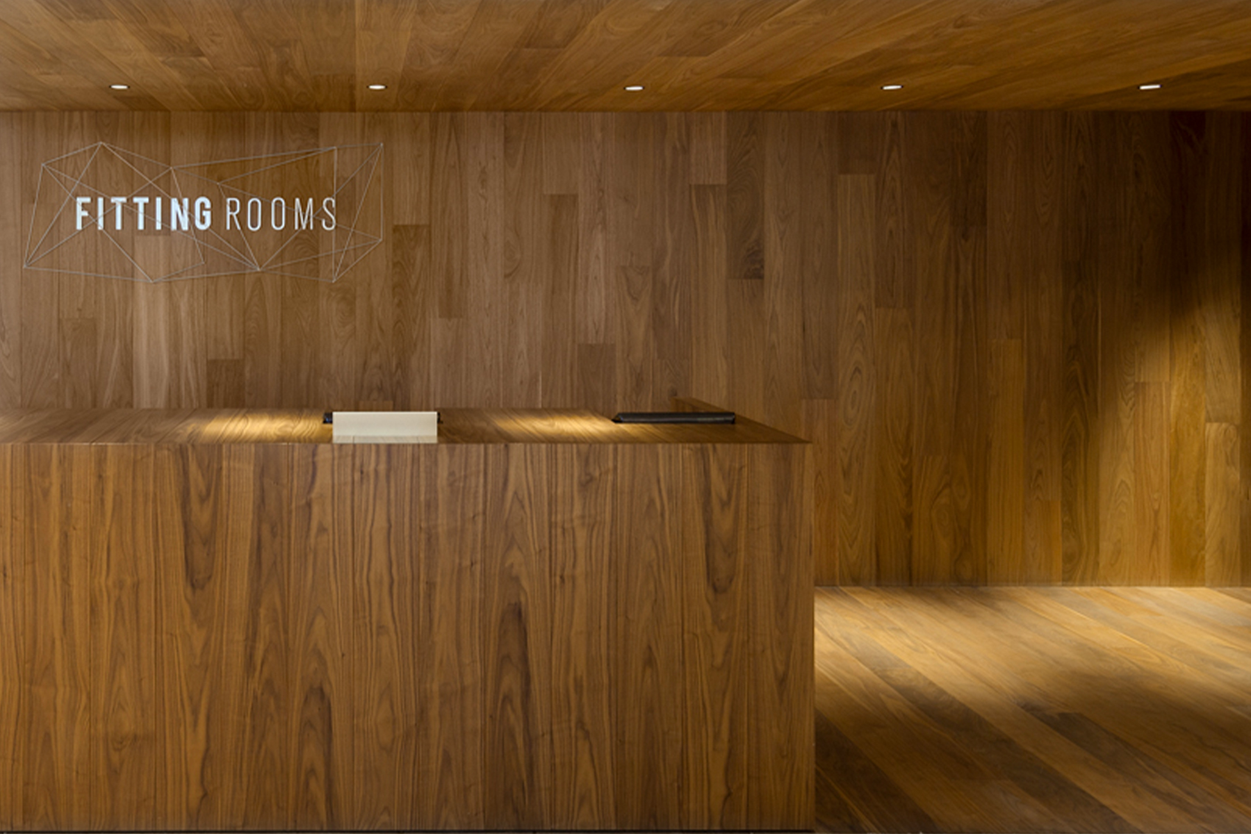 galerie_comptoir-cabines-boutique-luxe